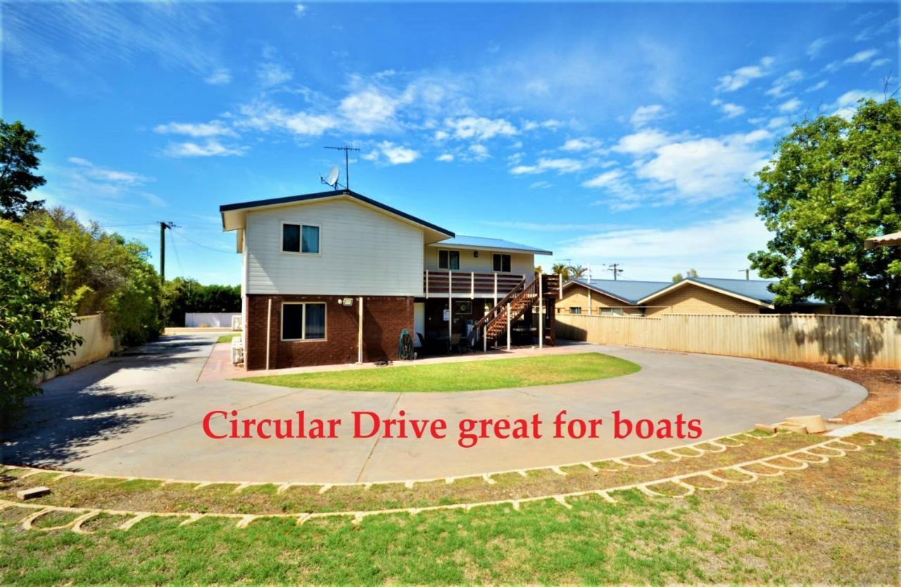 Holiday home Family Retreat *